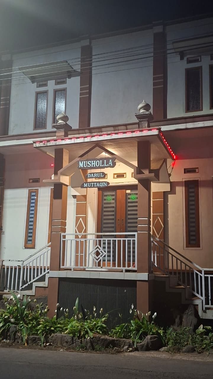 Mushola Darul Muttaqin Pujon Kidul